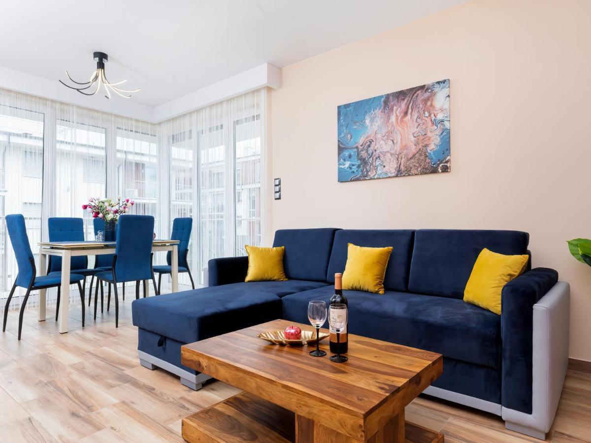 Apartament Porto Santa Rewales Екстериор снимка