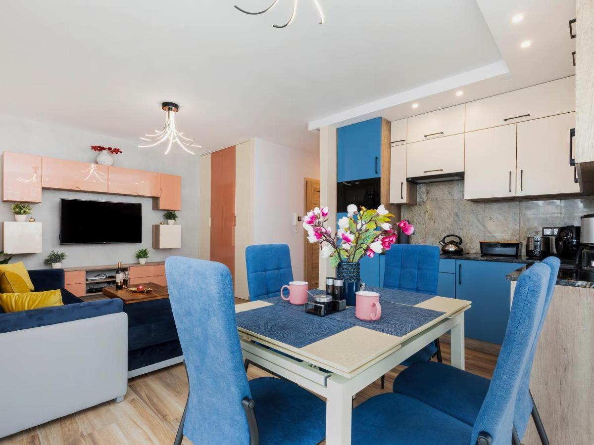 Apartament Porto Santa Rewales Екстериор снимка
