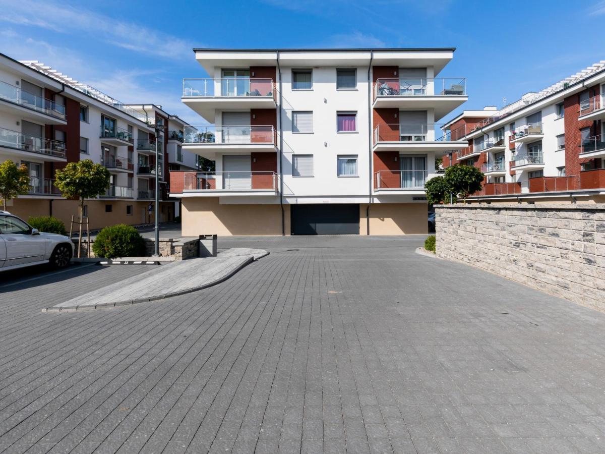 Apartament Porto Santa Rewales Екстериор снимка