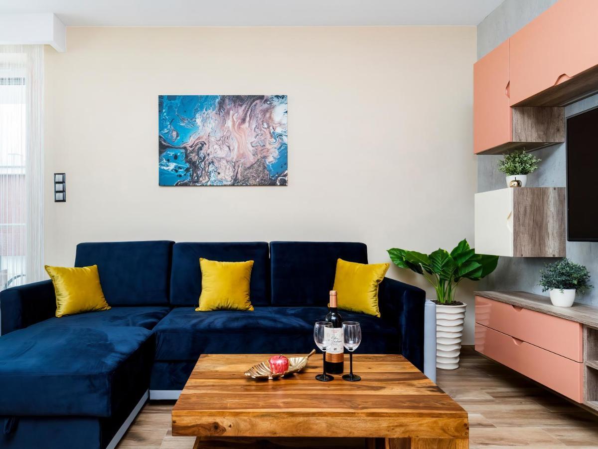 Apartament Porto Santa Rewales Екстериор снимка