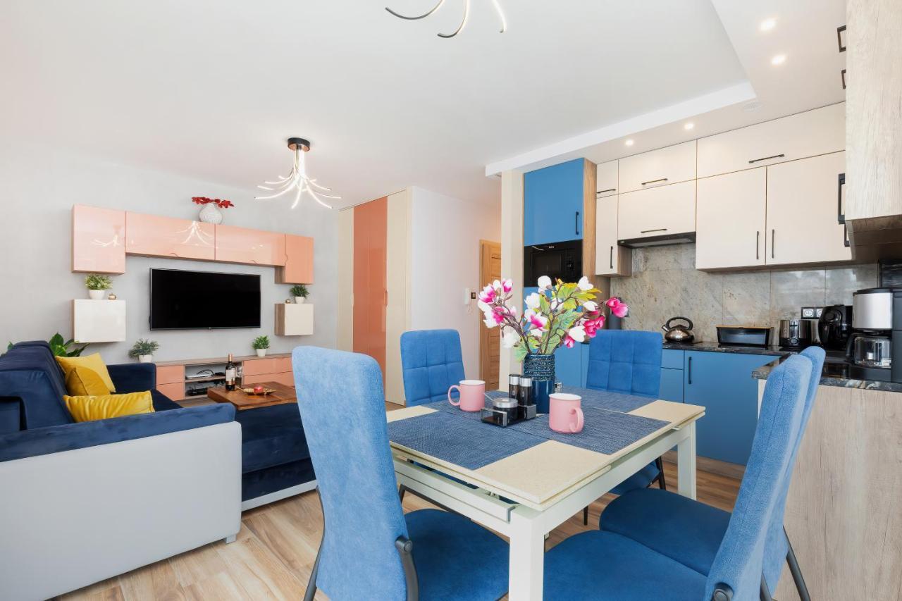 Apartament Porto Santa Rewales Екстериор снимка